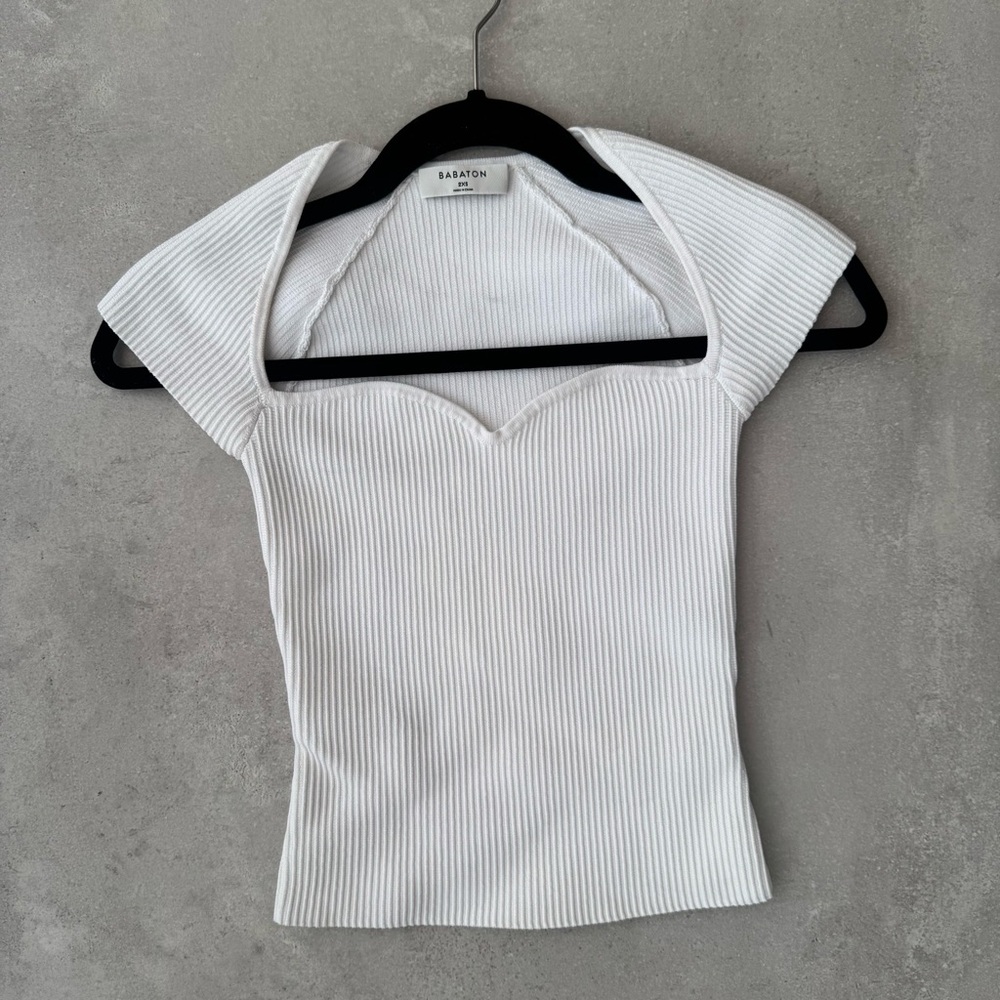 Aritzia Babaton White Ribbed Blouse